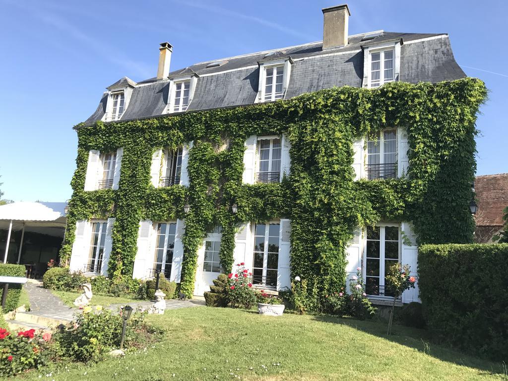 Château de Sancy Sancy-lès-Meaux Exterior foto